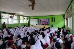 Polda Sulteng edukasi para pelajar bijak gunakan media sosial