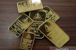 Harga emas Antam hari ini meroket jadi Rp2,035 juta per gram