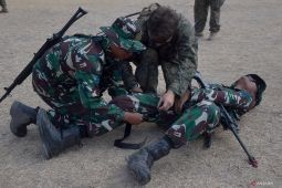 Latihan bersama evakuasi medis