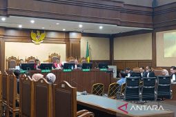 Soetikno zminta bebas dari kasus korupsi Garuda  untuk kumpul keluarga