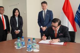 Menkumham tanda tangan traktat internasional tentang sumber daya genetik