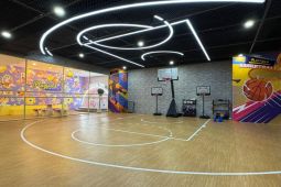 Playfield Taman Anggrek hadirkan Tema Hoffie in Wonderland.