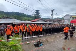 Tim SAR Gorontalo bergantian cari korban longsor di kawasan tambang