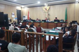 JPU KPK hadirkan 14 saksi kasus dugaan suap mantan Gubernur Malut AGK