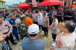 Bupati Bone Bolango: tim evakuasi siaga bantu korban longsor Suwawa