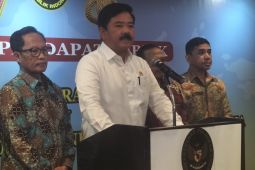 Menko Hadi libatkan elemen masyarakat bahas RUU TNI Polri