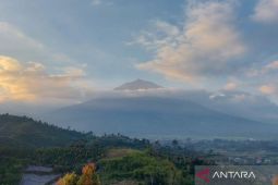 Aktivitas kegempaan meningkat, pendakian ke Gunung Kerinci dilarang
