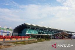 Bandara APT Pranoto Samarinda membangun  selasar penghubung terminal