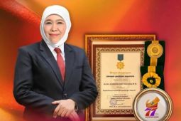 Khofifah terima penghargaan Bintang Abhinaya Jagadhita