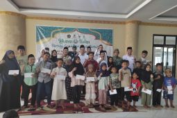 Kemenag-Baznas Bangka Barat meluncurkan program Lebaran Yatim