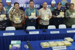 TNI AL Dumai tangkap tiga kurir bawa sabu 11,6 kilogram