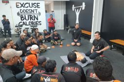 Eka Hospital Gym latih suporter sepak bola pertolongan pertama situasi darurat
