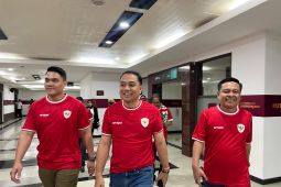 Cak Eri, Ketua Gerindra dan Golkar Surabaya nonton Timnas