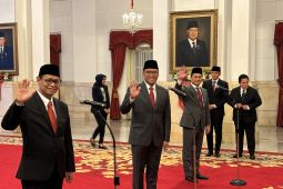 Jokowi lantik Thomas Djiwandono sebagai Wamenkeu II