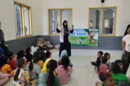 Salam Puan dirikan kelas anak di posko pengungsian banjir Gorontalo