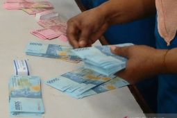 Kiat mengelola uang THR agar lebih produktif