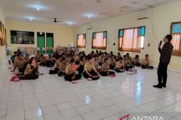 Disperindag Babel ajak siswa SMKN 1 Koba jauhi narkoba