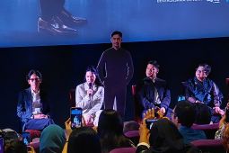 Para pemeran utama berbagi kisah syuting film "Heartbreak Motel"