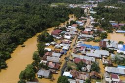 Warga Halmahera Tengah masih mengungsi meski banjir sudah surut