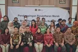 Kemenkumham Jatim fasilitasi klien pemasyarakatan daftar merek usaha