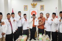 PKS serahkan SK dukungan untuk cakada Nganjuk, Sampang dan Ponorogo
