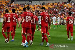 Liverpool incar gelandang bertahan sebelum transfer ditutup