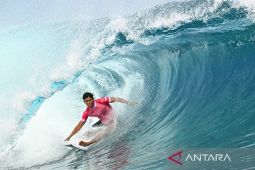 Rio Waida melaju ke 16 besar WSL Abu Dhabi Pro