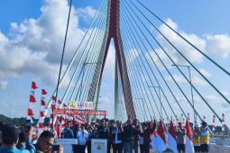 Presiden resmikan Jembatan Pulau Balang infrastruktur pendukung IKN