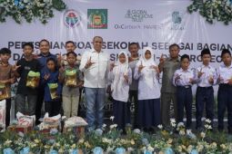 Pj Bupati Langkat resmikan boat sekolah bantuan Yagasu