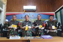 TNI bersama masyarakat perbatasan gagalkan penyelundupan 6,3 Kg sabu