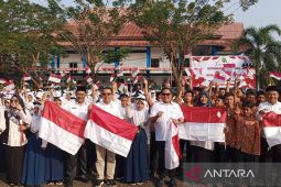 Pemkot Bengkulu bagikan ribuan Bendera Merah Putih menyambut HUT RI Ke-79