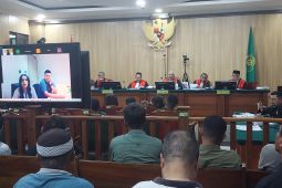 Putri Indonesia tahun 2022 akui  terima uang Rp200 juta dari AGK
