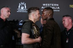 Dricus pertanyakan Israel Adesanya masih berjuang saat puncak karir