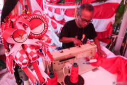 Sentra penjualan bendera Merah Putih di Surabaya