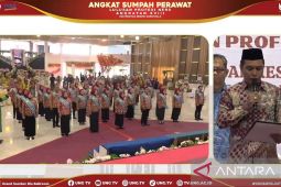 Lulusan profesi ners UNG diangkat sumpah profesi perawat