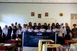 UNG dan UGM melaksanakan program Sahabat Belajar di Gorontalo