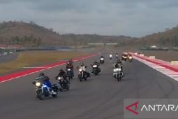 Kunjungan wisatawan di Sirkuit Mandalika Lombok tembus 500 orang