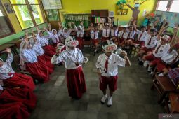 Pemanfaatan teknologi virtual reality di bidang pendidikan