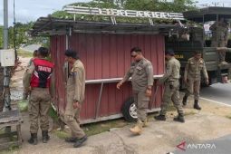 Pemkot Kendari tertibkan PKL yang langgar Perda