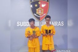 Tim Jatanras Polda Babel ringkus dua pekerja penggali saluran air di Sungaiselan karena curi handphone