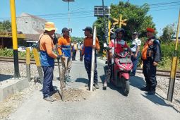KAI tutup sementara perlintasan lokasi kecelakaan kereta api vs avanza