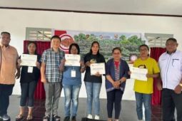 Disperindag Maluku latih pelaku IKM kembangkan produk olahan kenari berbasis satu pulau satu produk