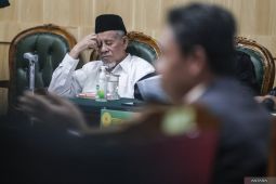 Putra mantan Gubernur Malut AGK mangkir dari panggilan KPK