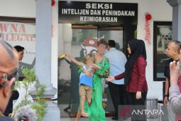 Imigrasi Denpasar deportasi bocah Ukraina dijuluki Kocong