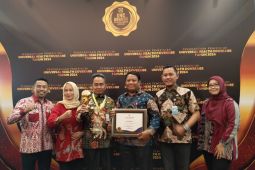 Pemkot Serang raih penghargaan UHC Award 2024