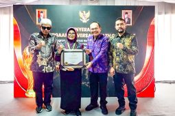 Wali Kota Pematangsiantar di Jakarta, terima penghargaan ini