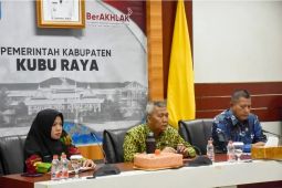Pemkab Kubu Raya fasilitasi pengurusan perizinan pedagang pasar