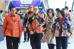 Pj Gubernur sebut prevalensi stunting di Jatim turun 1,5 persen