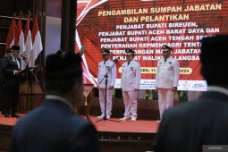 Pj gubernur lantik tiga penjabat bupati di Aceh, ini daerahnya
