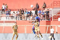 Liga 1 - Arema FC seri 0-0 lawan Dewa United